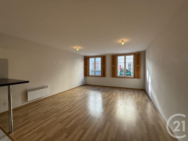 Appartement F2 à louer - 2 pièces - 71.75 m2 - CHARTRES - 28 - CENTRE - Century 21 Maitrejean Immobilier