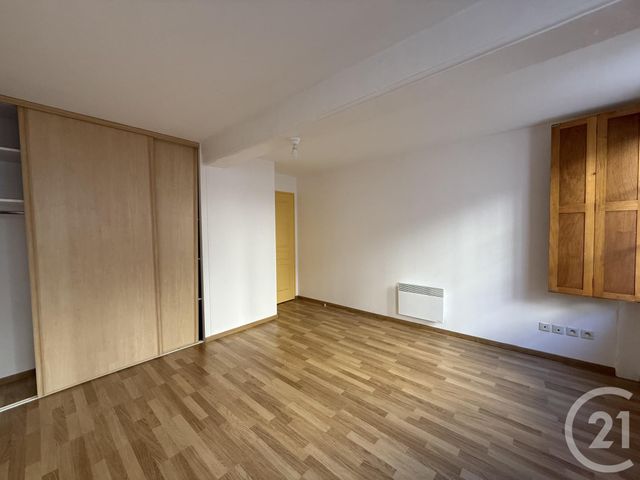 Appartement F2 à louer - 2 pièces - 71.75 m2 - CHARTRES - 28 - CENTRE - Century 21 Maitrejean Immobilier