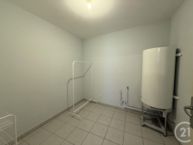 Appartement F2 à louer - 2 pièces - 71.75 m2 - CHARTRES - 28 - CENTRE - Century 21 Maitrejean Immobilier