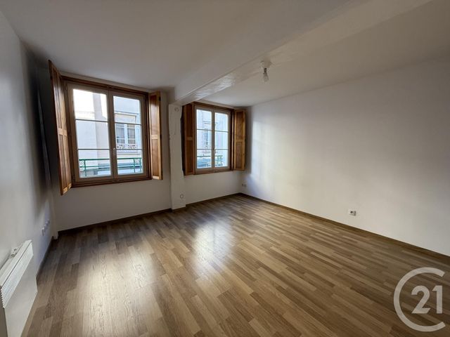 Appartement F2 à louer - 2 pièces - 71.75 m2 - CHARTRES - 28 - CENTRE - Century 21 Maitrejean Immobilier