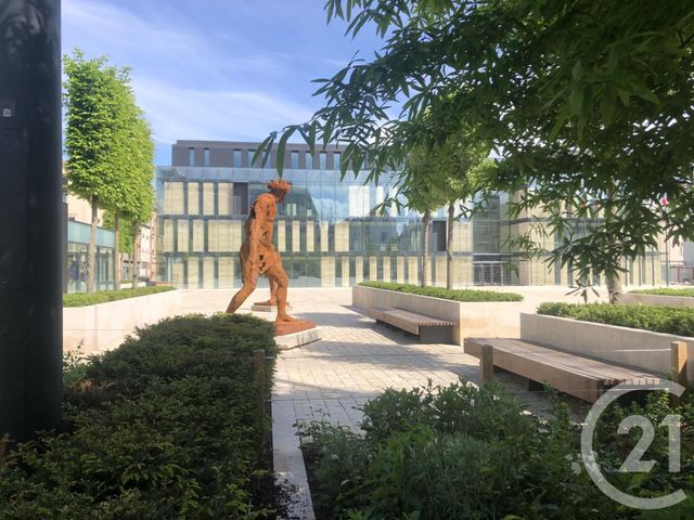 Appartement F2 à louer - 2 pièces - 71.75 m2 - CHARTRES - 28 - CENTRE - Century 21 Maitrejean Immobilier