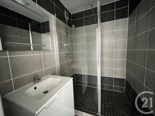 Appartement F2 à louer - 2 pièces - 52.63 m2 - CHARTRES - 28 - CENTRE - Century 21 Maitrejean Immobilier