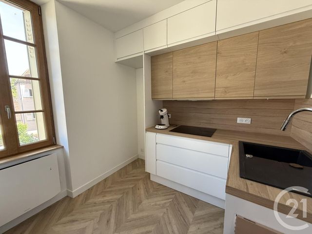 Appartement F3 à louer - 3 pièces - 63.16 m2 - CHARTRES - 28 - CENTRE - Century 21 Maitrejean Immobilier