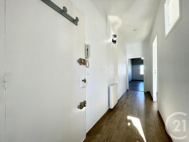 Appartement T2 à louer - 2 pièces - 44.82 m2 - CHARTRES - 28 - CENTRE - Century 21 Maitrejean Immobilier