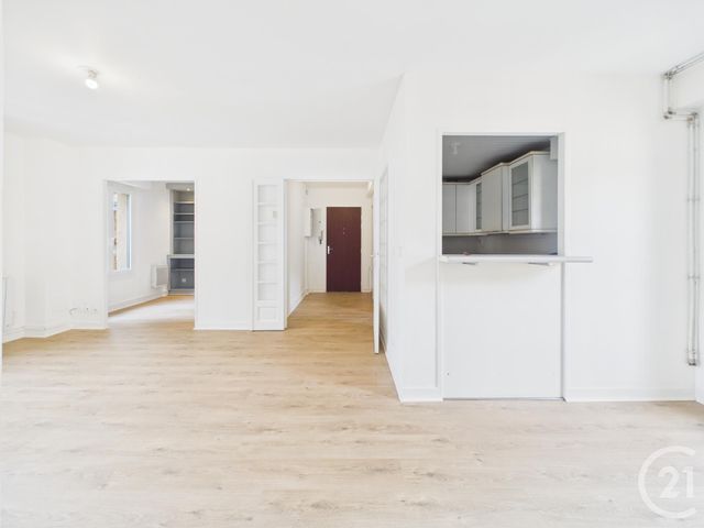 Appartement F3 bis à vendre - 5 pièces - 81.74 m2 - CHARTRES - 28 - CENTRE - Century 21 Maitrejean Immobilier