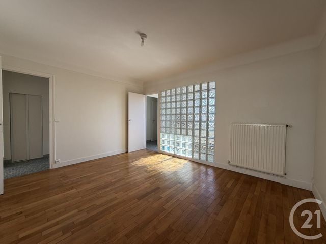 Appartement T3 à louer - 3 pièces - 63.54 m2 - CHARTRES - 28 - CENTRE - Century 21 Maitrejean Immobilier