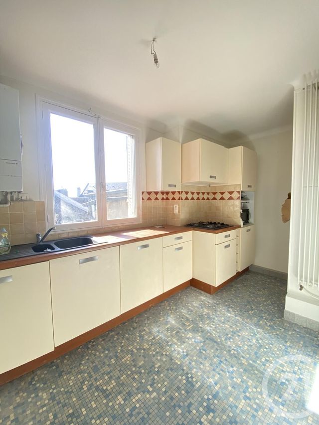 Appartement T3 à louer - 3 pièces - 63.54 m2 - CHARTRES - 28 - CENTRE - Century 21 Maitrejean Immobilier