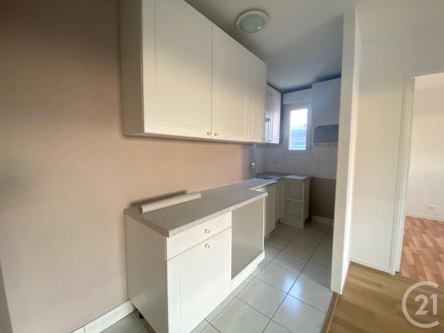 Appartement F3 à louer - 3 pièces - 53.08 m2 - CHARTRES - 28 - CENTRE - Century 21 Maitrejean Immobilier