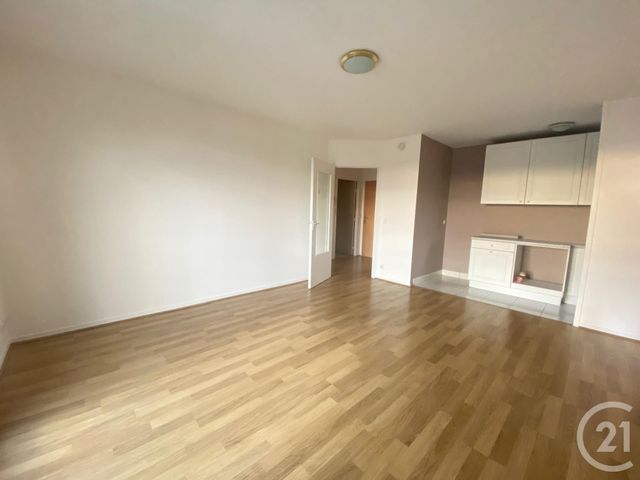 Appartement F3 à louer - 3 pièces - 53.08 m2 - CHARTRES - 28 - CENTRE - Century 21 Maitrejean Immobilier