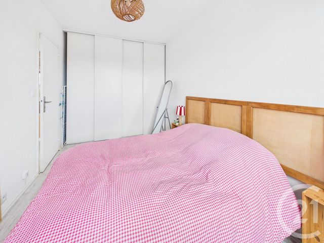 Appartement F2 à vendre - 2 pièces - 43.94 m2 - CHARTRES - 28 - CENTRE - Century 21 Maitrejean Immobilier