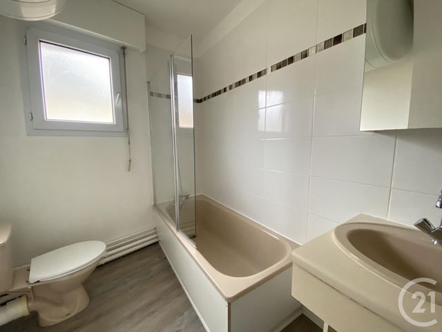 Appartement F1 à louer - 1 pièce - 23.38 m2 - CHARTRES - 28 - CENTRE - Century 21 Maitrejean Immobilier