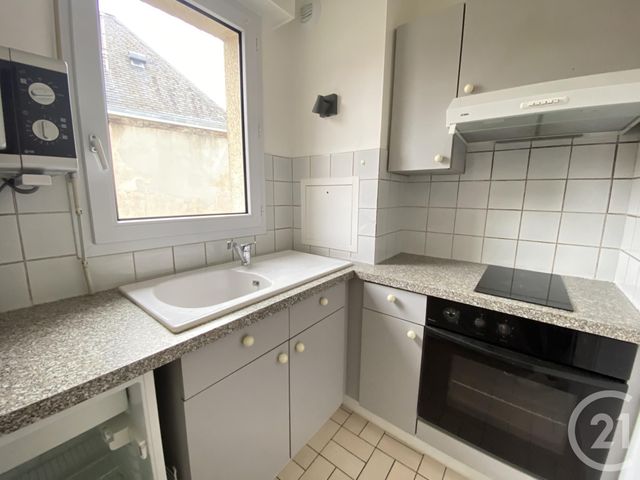 Appartement F1 à louer - 1 pièce - 23.38 m2 - CHARTRES - 28 - CENTRE - Century 21 Maitrejean Immobilier