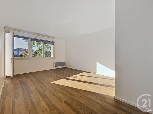 Appartement T2 à louer - 2 pièces - 47.28 m2 - CHARTRES - 28 - CENTRE - Century 21 Maitrejean Immobilier