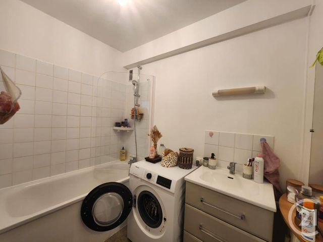 Appartement T3 à louer - 3 pièces - 66.56 m2 - LUISANT - 28 - CENTRE - Century 21 Maitrejean Immobilier