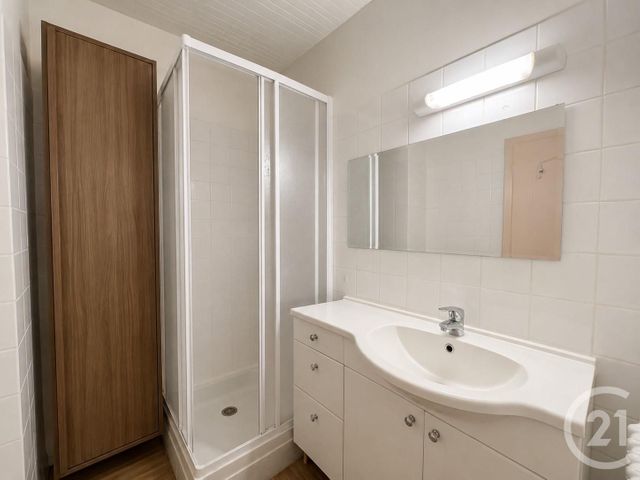 Appartement F3 à louer - 3 pièces - 65.84 m2 - CHARTRES - 28 - CENTRE - Century 21 Maitrejean Immobilier