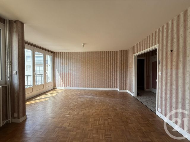 Appartement F3 à louer - 3 pièces - 65.84 m2 - CHARTRES - 28 - CENTRE - Century 21 Maitrejean Immobilier