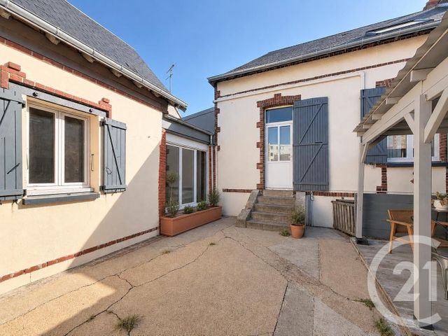 maison à vendre - 8 pièces - 114.0 m2 - CHARTRES - 28 - CENTRE - Century 21 Maitrejean Immobilier