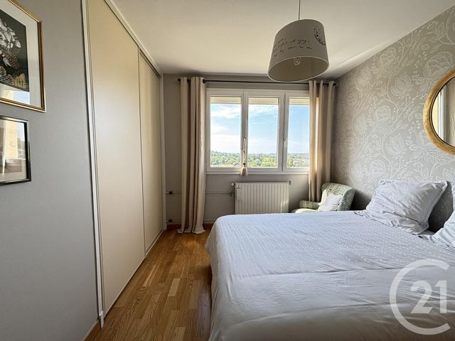 Appartement F5 à vendre - 5 pièces - 101.4 m2 - CHARTRES - 28 - CENTRE - Century 21 Maitrejean Immobilier