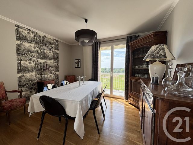 Appartement F5 à vendre - 5 pièces - 101.4 m2 - CHARTRES - 28 - CENTRE - Century 21 Maitrejean Immobilier