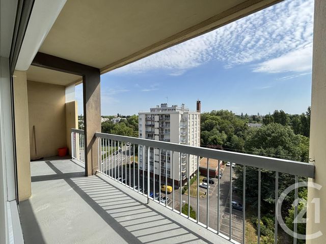 Appartement F5 à vendre - 5 pièces - 101.4 m2 - CHARTRES - 28 - CENTRE - Century 21 Maitrejean Immobilier