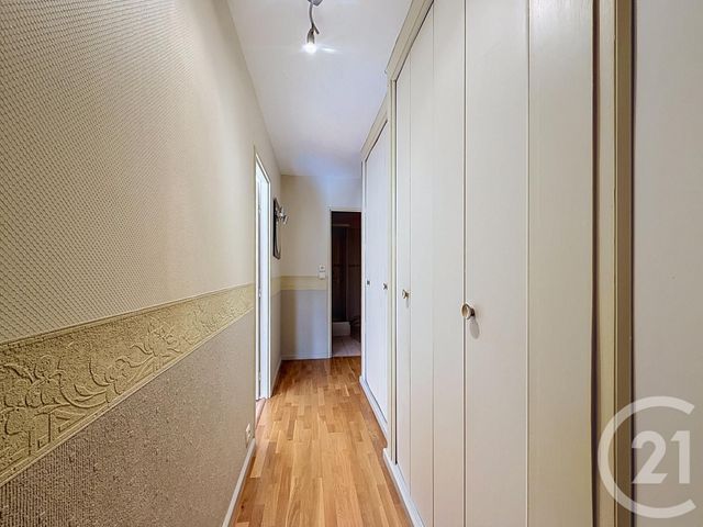 Appartement à vendre - 4 pièces - 81.16 m2 - CHARTRES - 28 - CENTRE - Century 21 Maitrejean Immobilier