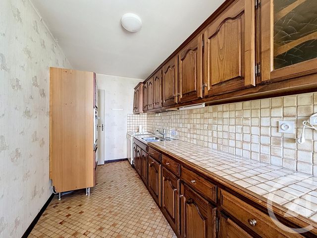 Appartement à vendre - 4 pièces - 81.16 m2 - CHARTRES - 28 - CENTRE - Century 21 Maitrejean Immobilier