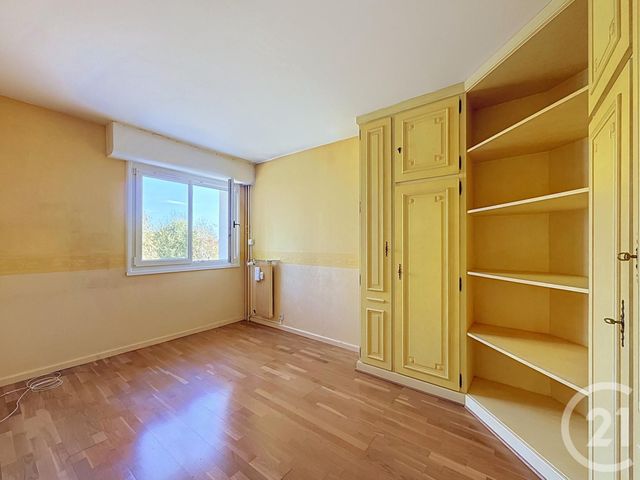 Appartement à vendre - 4 pièces - 81.16 m2 - CHARTRES - 28 - CENTRE - Century 21 Maitrejean Immobilier