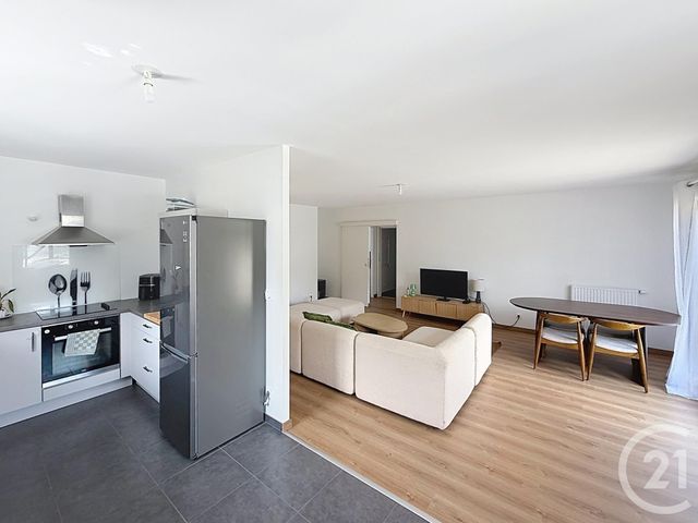 Appartement F4 à louer - 4 pièces - 96.95 m2 - CHARTRES - 28 - CENTRE - Century 21 Maitrejean Immobilier