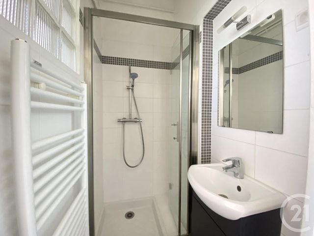 Appartement F2 à louer - 2 pièces - 35.1 m2 - CHARTRES - 28 - CENTRE - Century 21 Maitrejean Immobilier