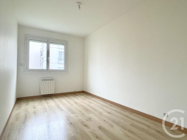 Appartement F3 à louer - 3 pièces - 74.0 m2 - CHARTRES - 28 - CENTRE - Century 21 Maitrejean Immobilier