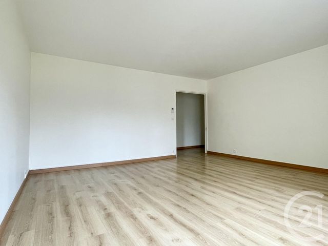 Appartement F3 à louer - 3 pièces - 74.0 m2 - CHARTRES - 28 - CENTRE - Century 21 Maitrejean Immobilier