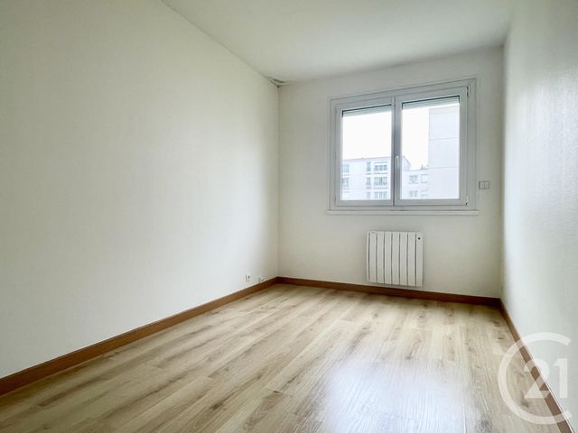 Appartement F3 à louer - 3 pièces - 74.0 m2 - CHARTRES - 28 - CENTRE - Century 21 Maitrejean Immobilier