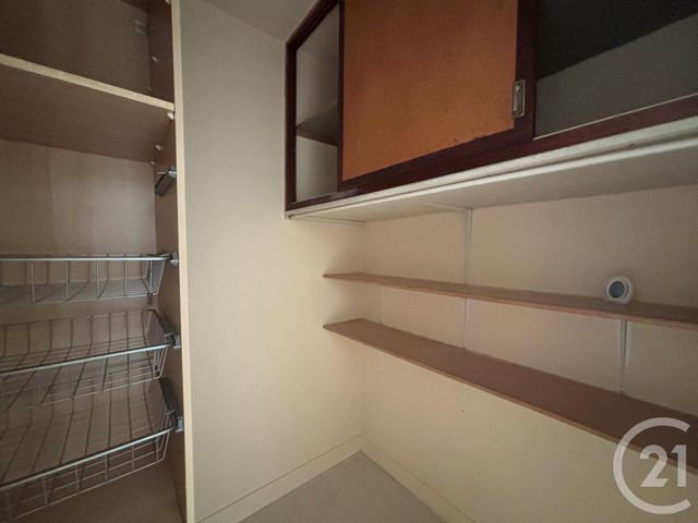 Appartement F4 à louer - 4 pièces - 86.95 m2 - CHARTRES - 28 - CENTRE - Century 21 Maitrejean Immobilier