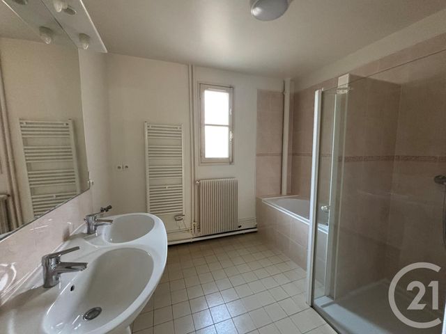 Appartement F4 à louer - 4 pièces - 86.95 m2 - CHARTRES - 28 - CENTRE - Century 21 Maitrejean Immobilier