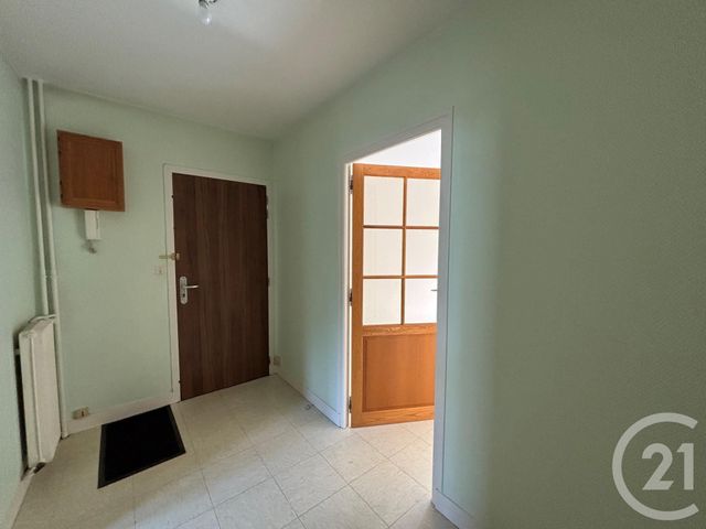 Appartement F4 à louer - 4 pièces - 86.95 m2 - CHARTRES - 28 - CENTRE - Century 21 Maitrejean Immobilier