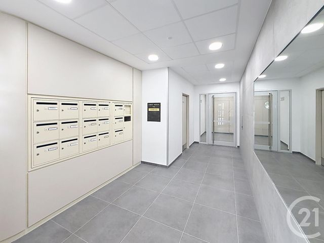 Appartement F5 à vendre - 4 pièces - 97.0 m2 - CHARTRES - 28 - CENTRE - Century 21 Maitrejean Immobilier
