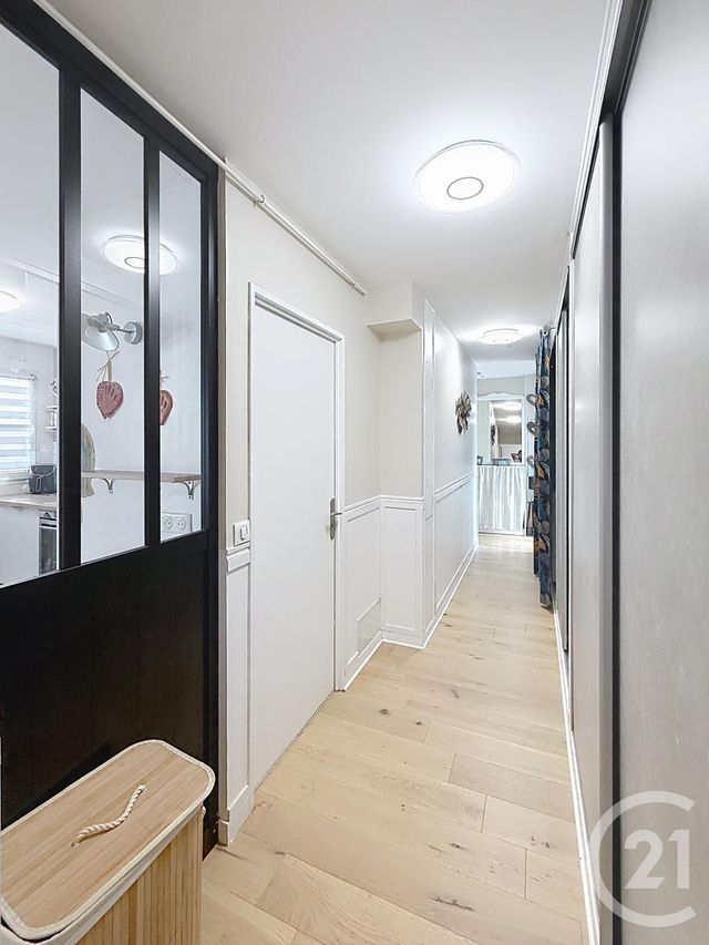 Appartement F5 à vendre - 4 pièces - 97.0 m2 - CHARTRES - 28 - CENTRE - Century 21 Maitrejean Immobilier