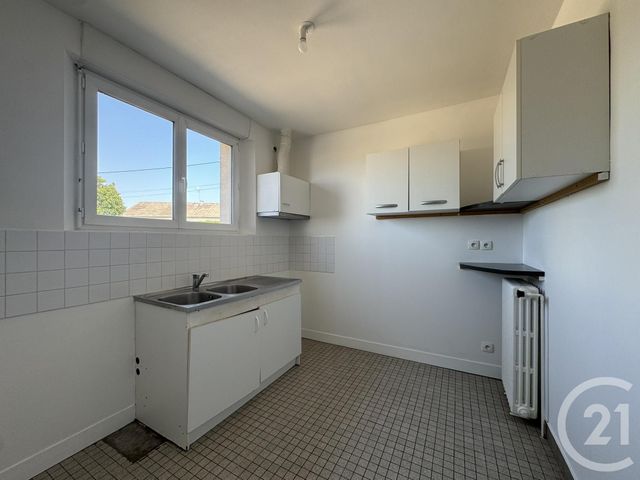 maison à louer - 4 pièces - 72.91 m2 - CHARTRES - 28 - CENTRE - Century 21 Maitrejean Immobilier