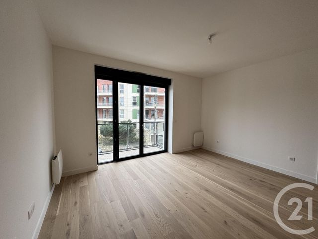 Appartement T2 à louer - 2 pièces - 50.7 m2 - CHARTRES - 28 - CENTRE - Century 21 Maitrejean Immobilier