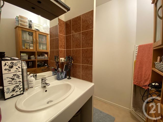 Appartement F2 à louer - 2 pièces - 39.49 m2 - CHARTRES - 28 - CENTRE - Century 21 Maitrejean Immobilier