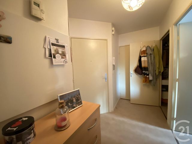 Appartement F2 à louer - 2 pièces - 39.49 m2 - CHARTRES - 28 - CENTRE - Century 21 Maitrejean Immobilier