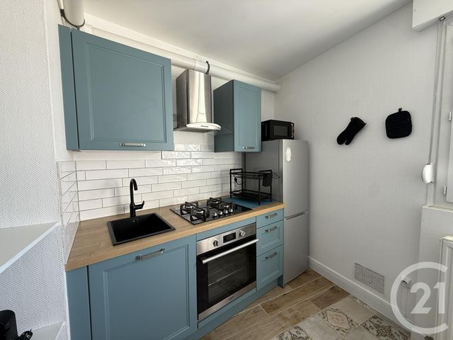 Appartement F2 à louer - 2 pièces - 48.64 m2 - CHARTRES - 28 - CENTRE - Century 21 Maitrejean Immobilier