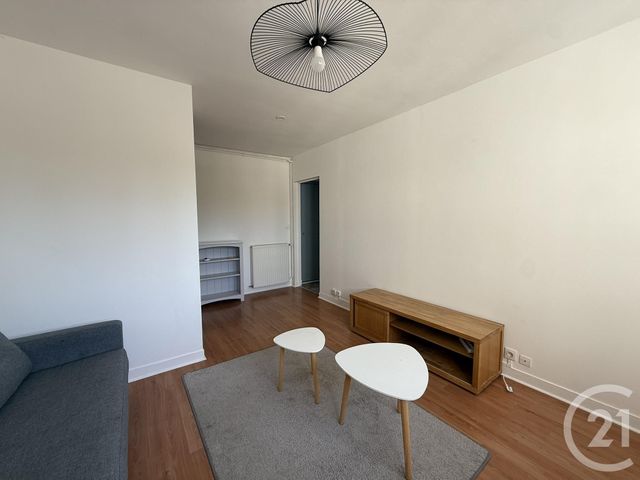 Appartement F2 à louer - 2 pièces - 48.64 m2 - CHARTRES - 28 - CENTRE - Century 21 Maitrejean Immobilier