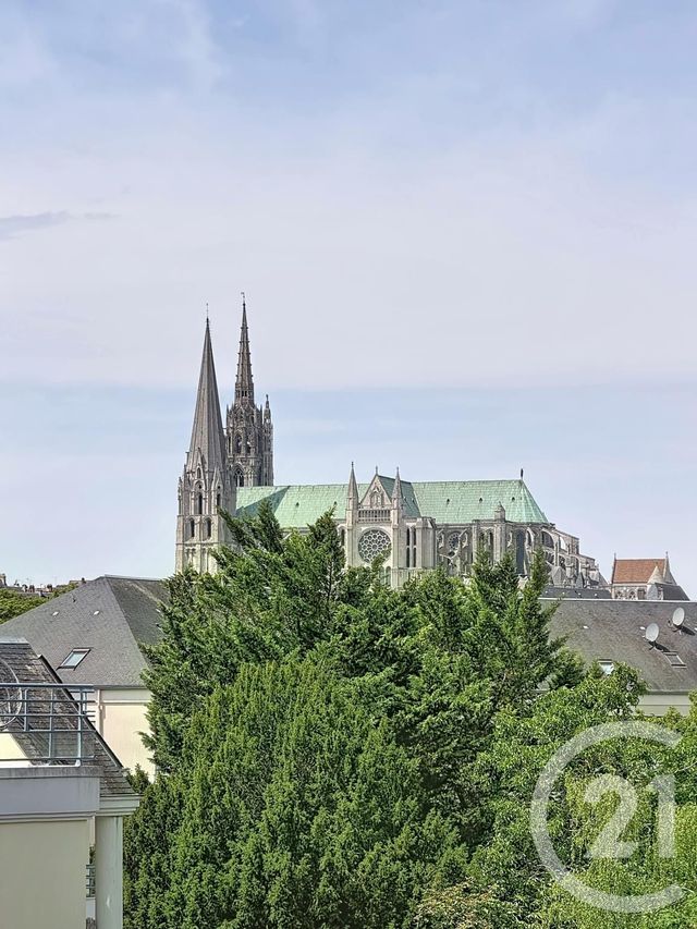 Appartement F4 à vendre - 5 pièces - 96.95 m2 - CHARTRES - 28 - CENTRE - Century 21 Maitrejean Immobilier
