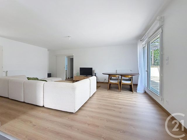 Appartement F4 à vendre - 5 pièces - 96.95 m2 - CHARTRES - 28 - CENTRE - Century 21 Maitrejean Immobilier