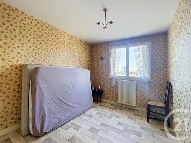 Appartement F2 bis à vendre - 4 pièces - 67.14 m2 - CHARTRES - 28 - CENTRE - Century 21 Maitrejean Immobilier