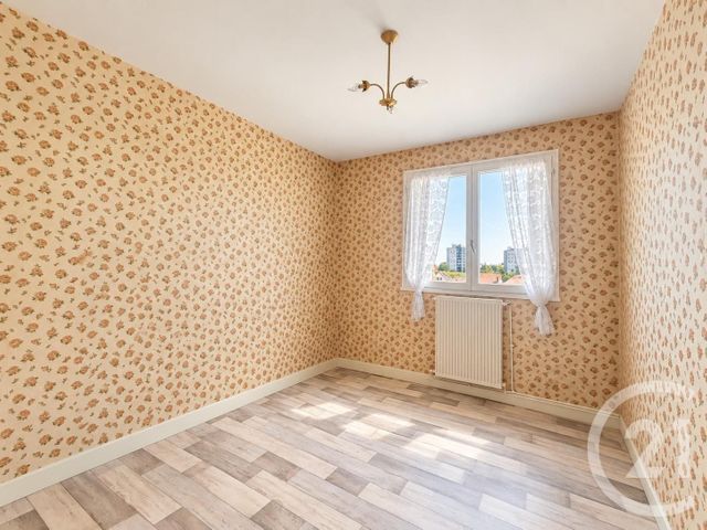Appartement F2 bis à vendre - 4 pièces - 67.14 m2 - CHARTRES - 28 - CENTRE - Century 21 Maitrejean Immobilier