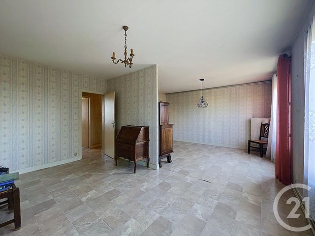 Appartement F2 bis à vendre - 4 pièces - 67.14 m2 - CHARTRES - 28 - CENTRE - Century 21 Maitrejean Immobilier