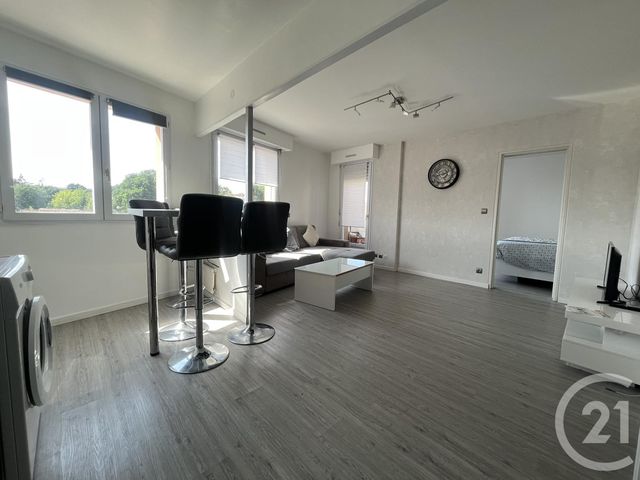 Appartement F2 à louer - 2 pièces - 46.93 m2 - CHARTRES - 28 - CENTRE - Century 21 Maitrejean Immobilier