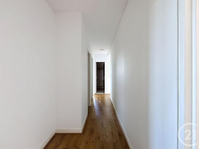 Appartement F2 bis à vendre - 3 pièces - 56.17 m2 - CHARTRES - 28 - CENTRE - Century 21 Maitrejean Immobilier